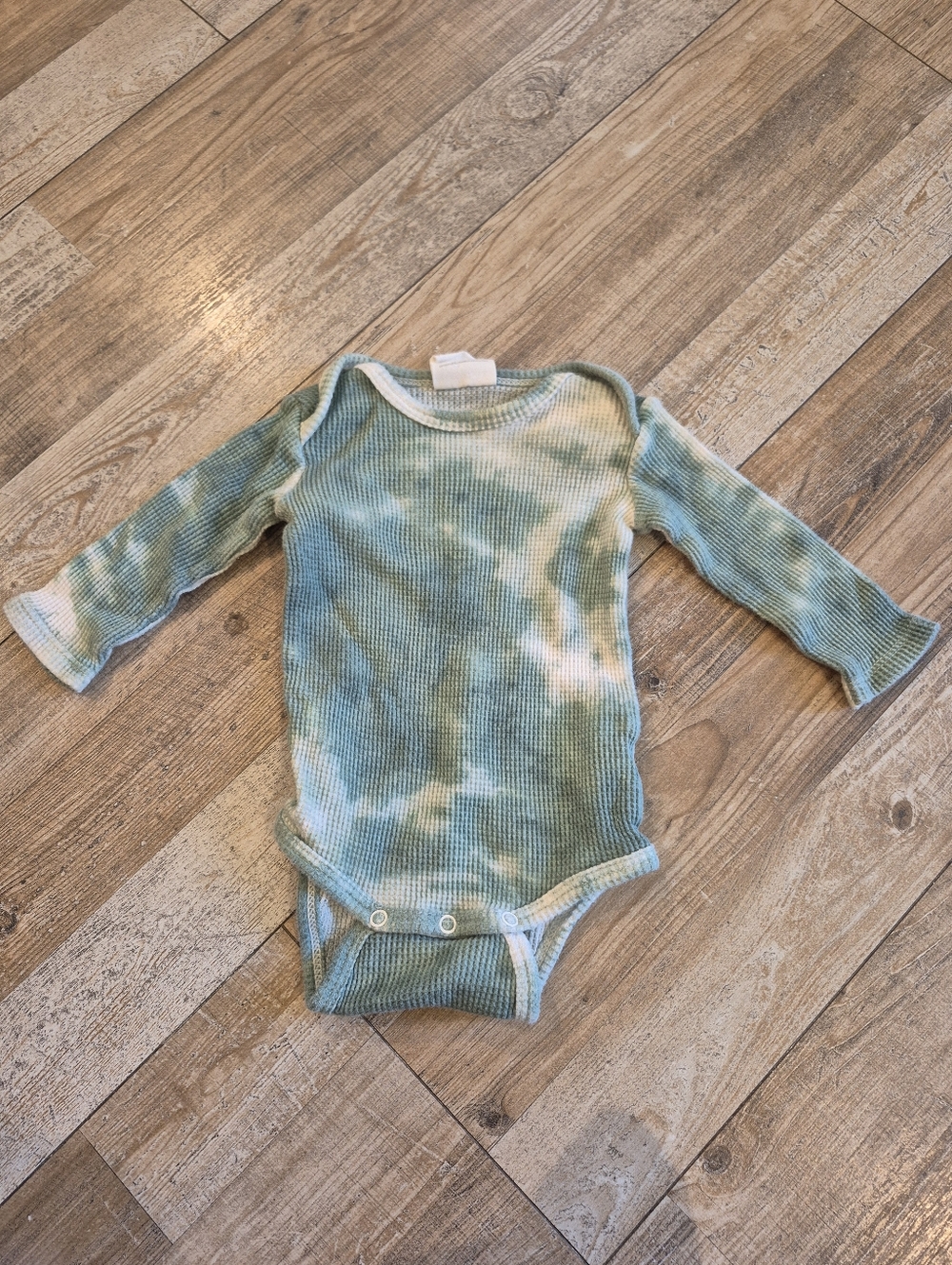 Spearmint Love Organic Bodysuit, Size 3-6 Months